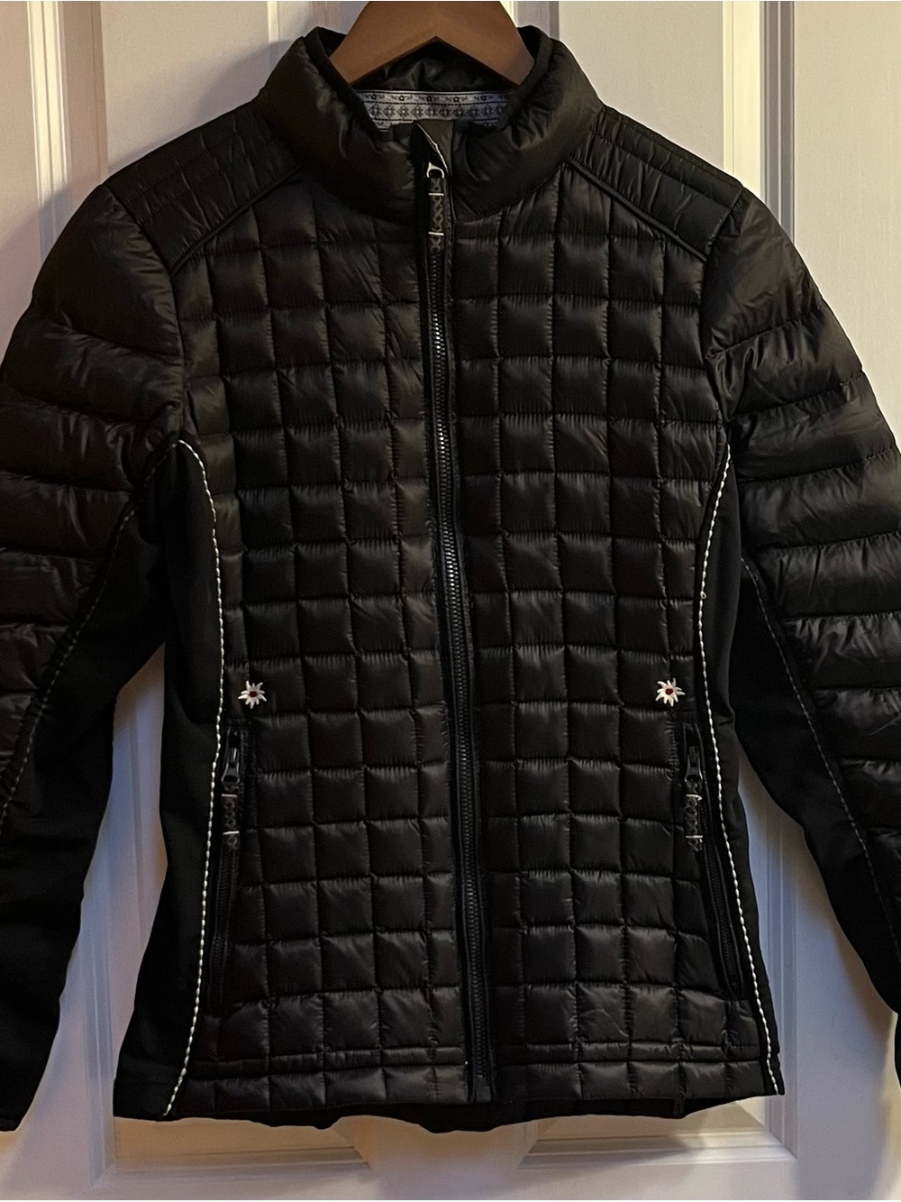 Alp N Rock - Lux. Brand - Blk
Winter Ski & Snow Jacket - SZ-4